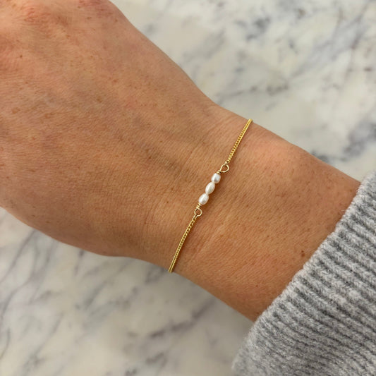 GF Pearl Bar Bracelet